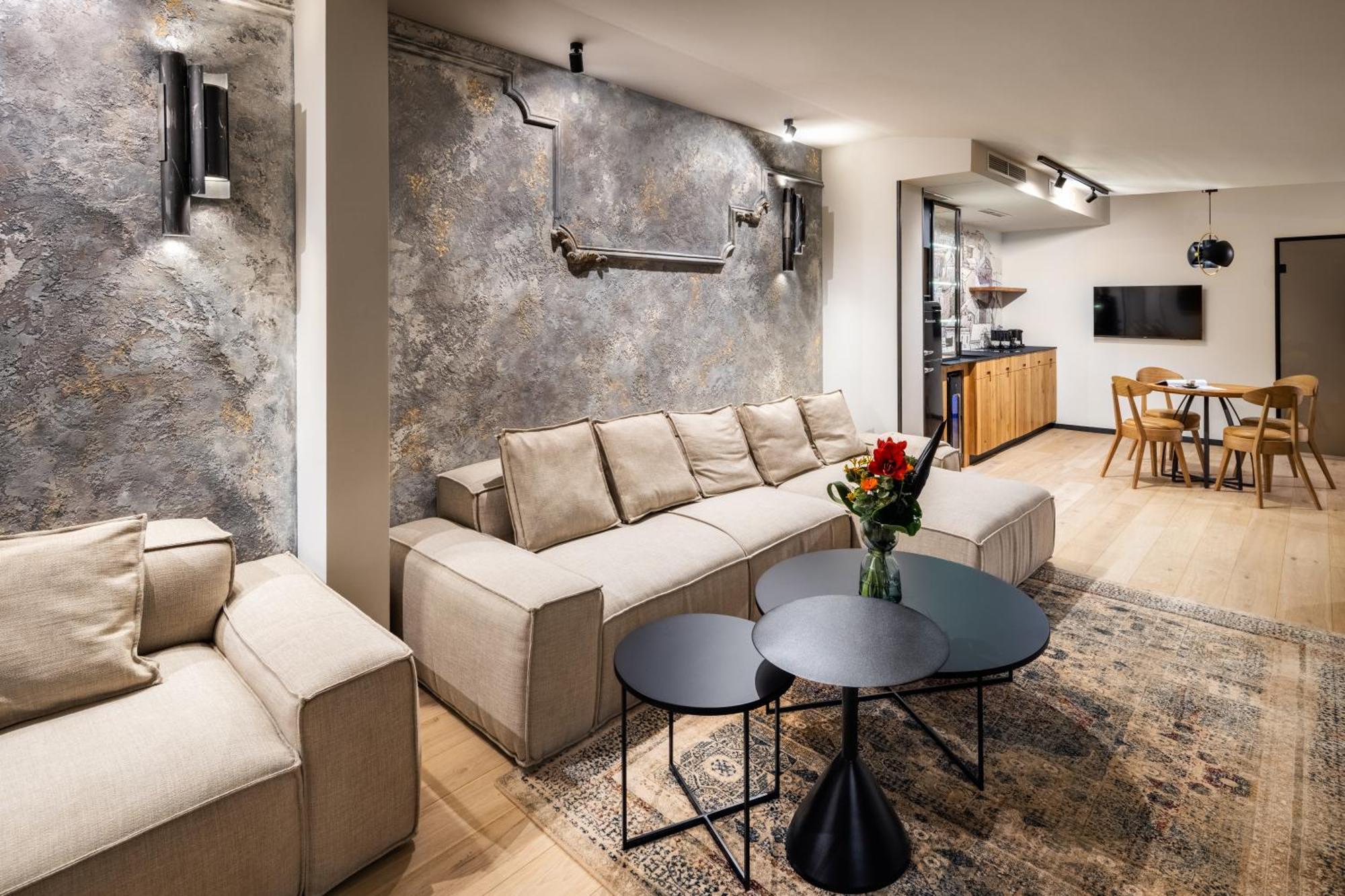 Nomadic Urban Premium Suites Krakow Ngoại thất bức ảnh