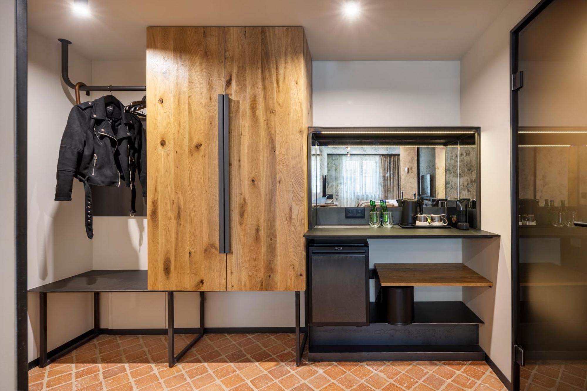 Nomadic Urban Premium Suites Krakow Ngoại thất bức ảnh
