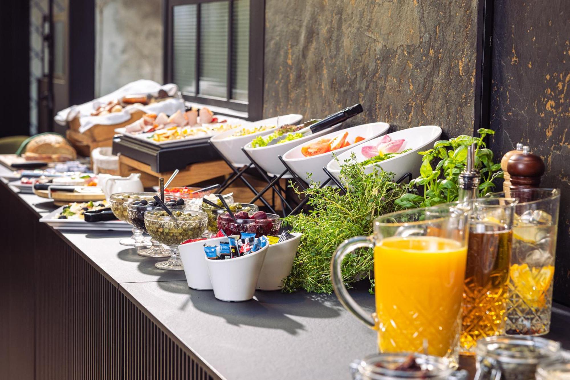 Nomadic Urban Premium Suites Krakow Ngoại thất bức ảnh